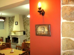 Ξενώνας Βικτώρια- Λουτρά Αμάραντου - Εστιατόριο Παραδοσιακόν